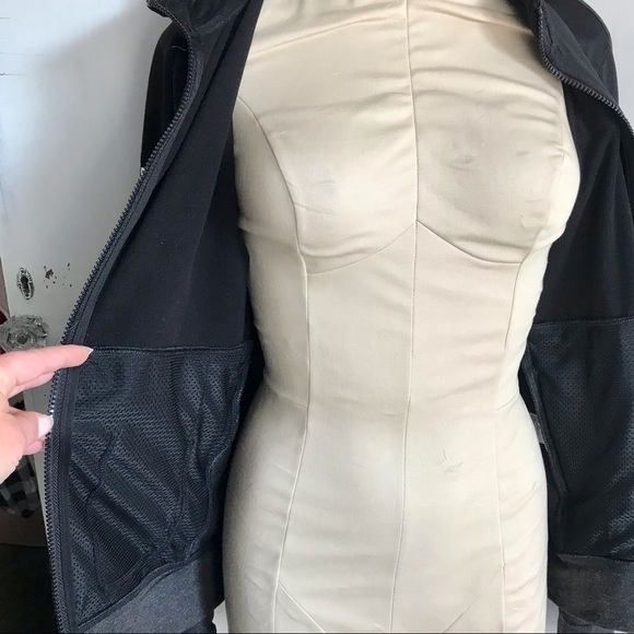 𝅺AMERICAN Eagle USA Black Grey Color Block Hooded Jacket Zip Up Pockets Y2K XS - Picture 9 of 11